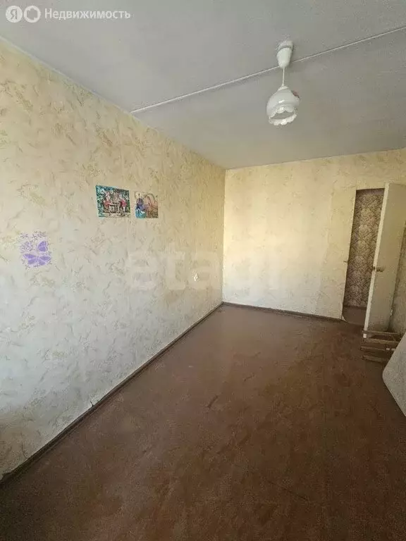 3-комнатная квартира: Ухта, улица Дзержинского, 23 (58 м) - Фото 1