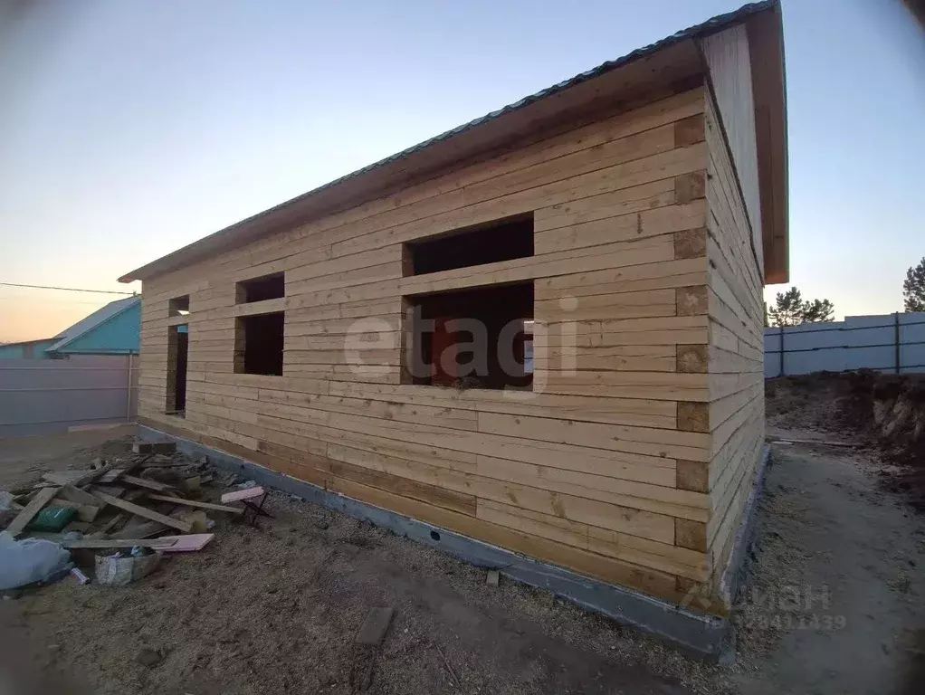 Дом в Бурятия, Тарбагатайский район, Саянтуйское с/пос, с. Нижний ... - Фото 1