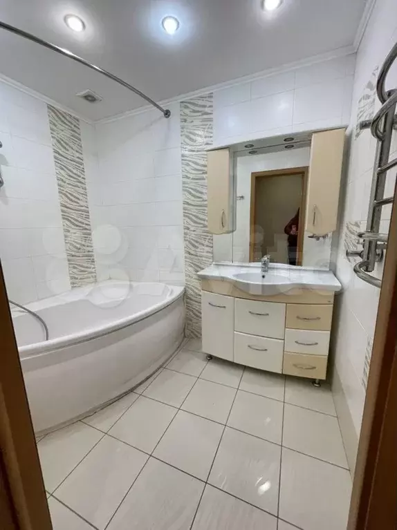 2-к. квартира, 80 м, 1/5 эт. - Фото 1