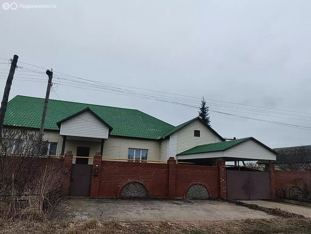 Дом в село Узюково, улица Ленина (283 м) - Фото 2