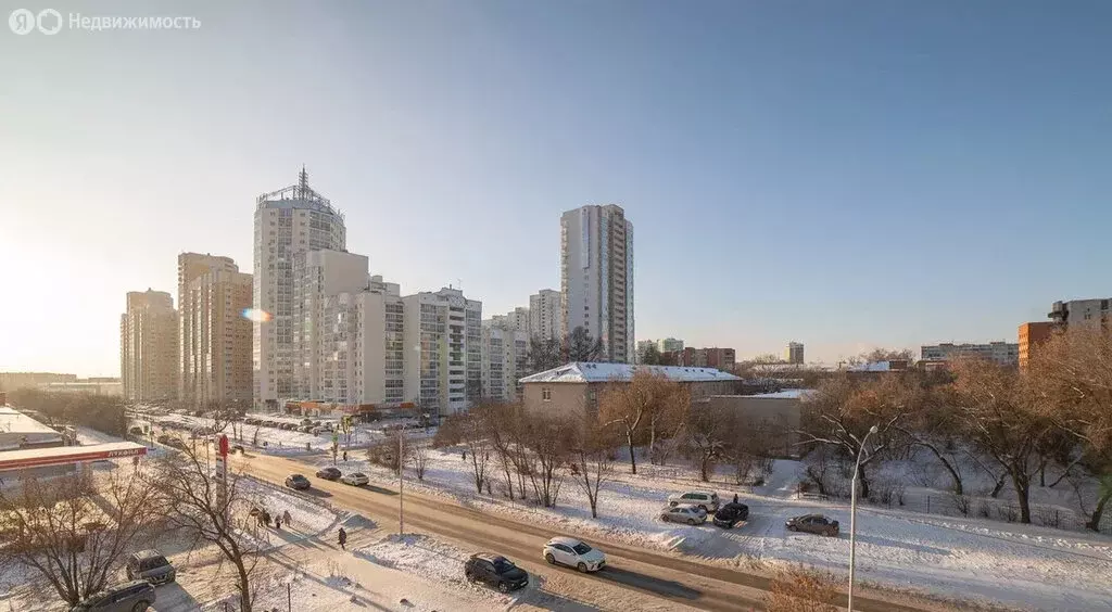 2-комнатная квартира: Екатеринбург, Комсомольская улица, 67 (65 м) - Фото 2