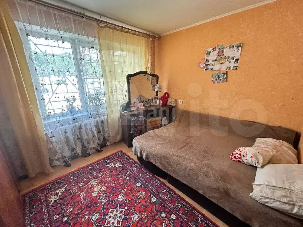 Комната 49,8 м в 3-к., 1/5 эт. - Фото 0