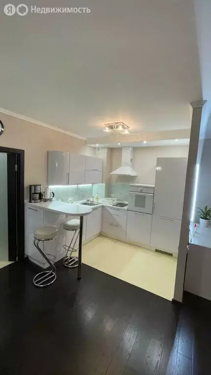 Квартира-студия: Екатеринбург, улица Щорса, 39 (40.5 м) - Фото 0