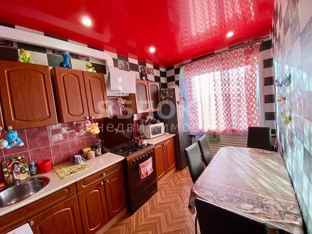 3-к кв. Пермский край, Березники Юбилейная ул., 131 (63.9 м) - Фото 0