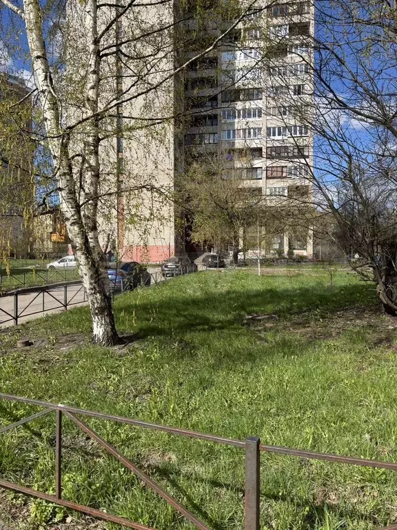 Комната 22,8 м в 4-к., 5/5 эт. - Фото 1