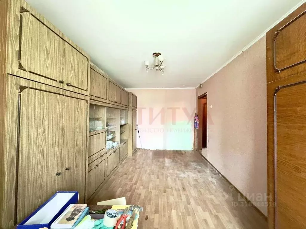 1-к кв. Белгородская область, Старый Оскол Интернациональный мкр,  ... - Фото 1
