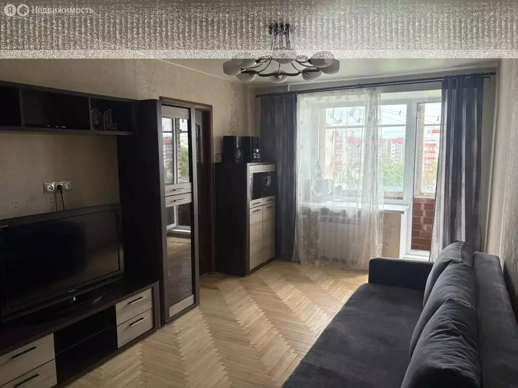 3-комнатная квартира: Санкт-Петербург, улица Чекистов, 20 (63.4 м) - Фото 1