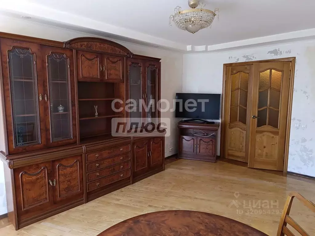 3-к кв. Курская область, Курск ул. Радищева, 64 (62.5 м) - Фото 0