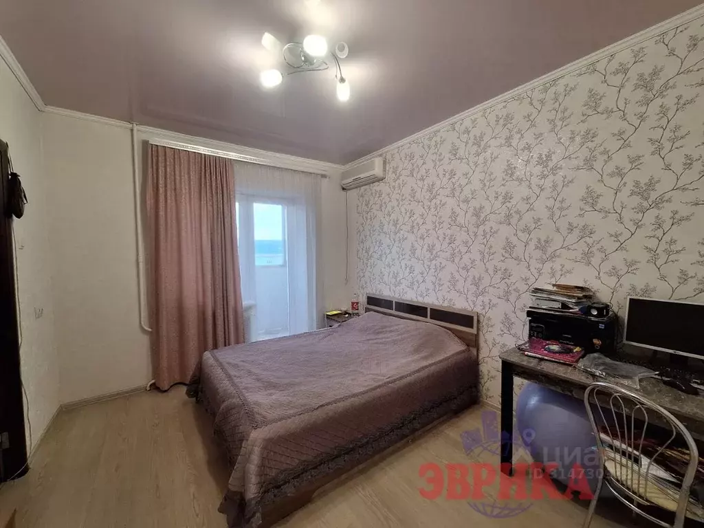 3-к кв. Краснодарский край, Крымск ул. Карла Либкнехта (68.0 м) - Фото 0