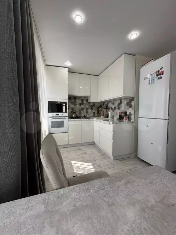 3-к. квартира, 60 м, 5/5 эт. - Фото 1