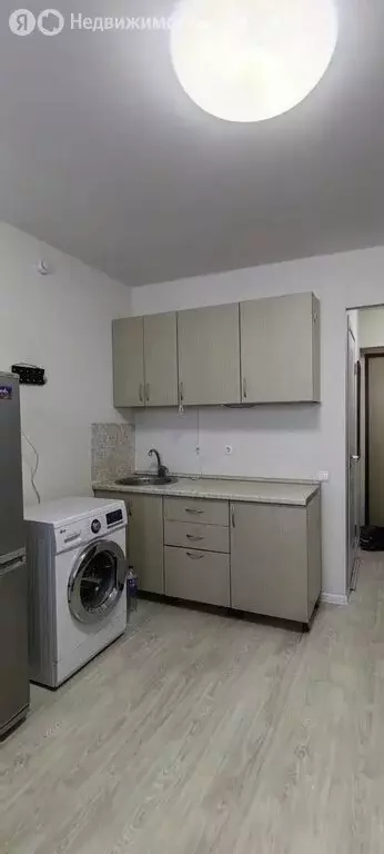 Квартира-студия: Набережные Челны, 64-й комплекс, 10 (19 м) - Фото 1