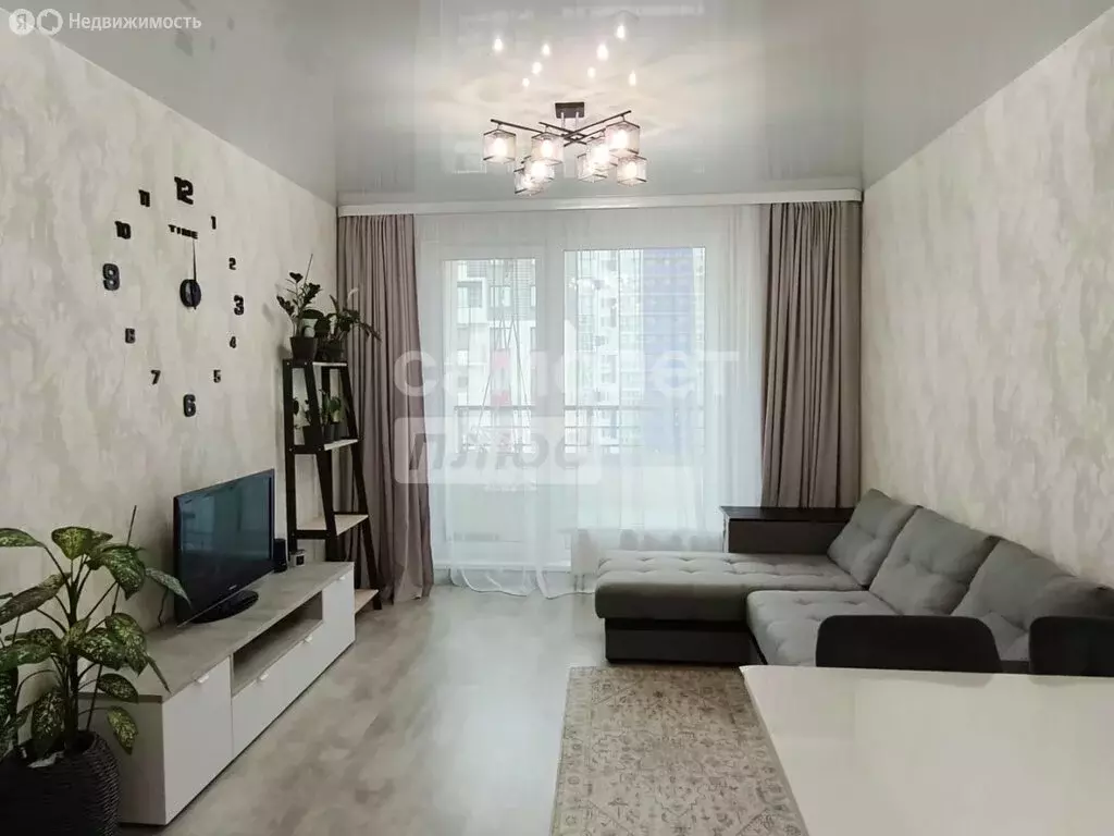 3-комнатная квартира: Ижевск, улица 10 лет Октября, 64Ак3 (60 м) - Фото 1