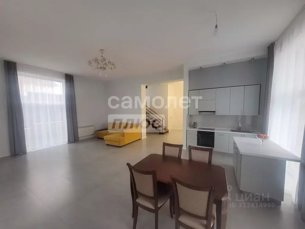 Дом в Курская область, Курск ул. 3-я Лиственная, 2В (222 м) - Фото 1