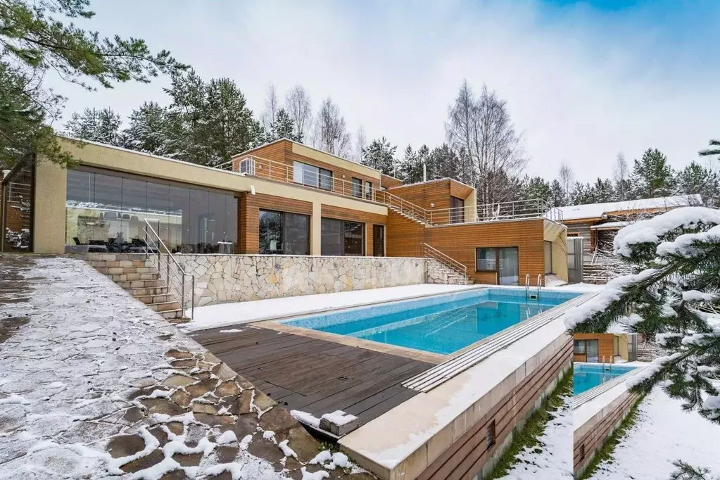 Коттедж в Ленинградская область, Приозерский район, Красноозерное ... - Фото 1