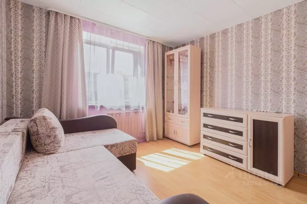 Комната Санкт-Петербург ул. Беринга, 32К3 (13.3 м) - Фото 1