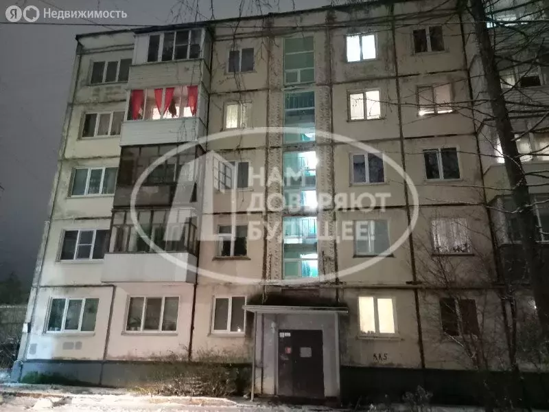 3-комнатная квартира: Ижевск, улица Владимира Краева, 35 (49.5 м) - Фото 2