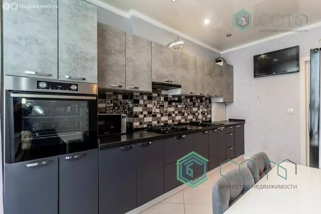 2-комнатная квартира: Гурьевск, Краковский бульвар, 16 (53.2 м) - Фото 0