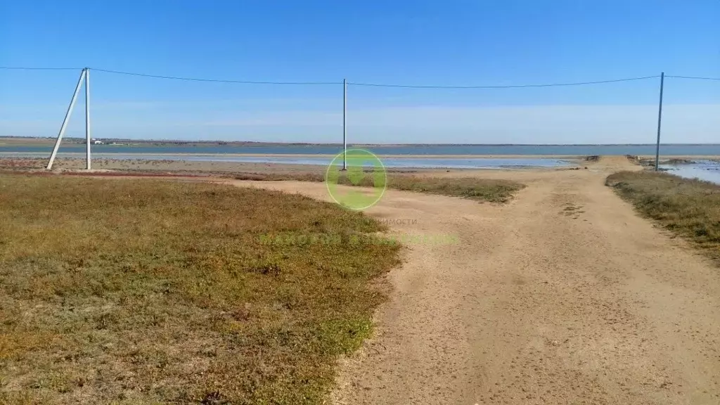 Участок в Крым, Черноморский район, с. Межводное  (21.0 сот.) - Фото 0