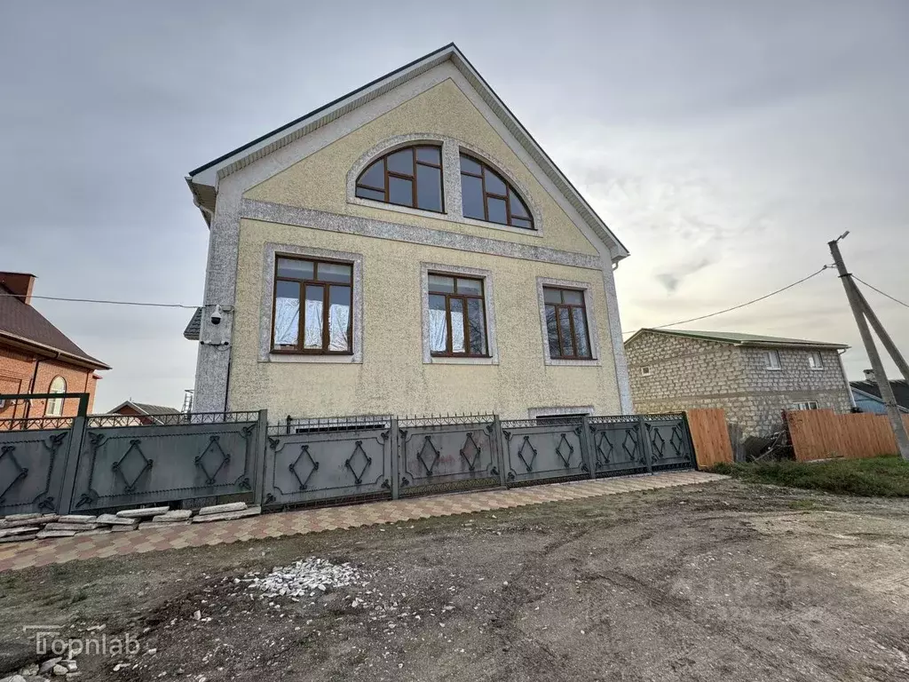 Дом в Краснодарский край, Темрюк ул. Даргомыжского (600 м) - Фото 2