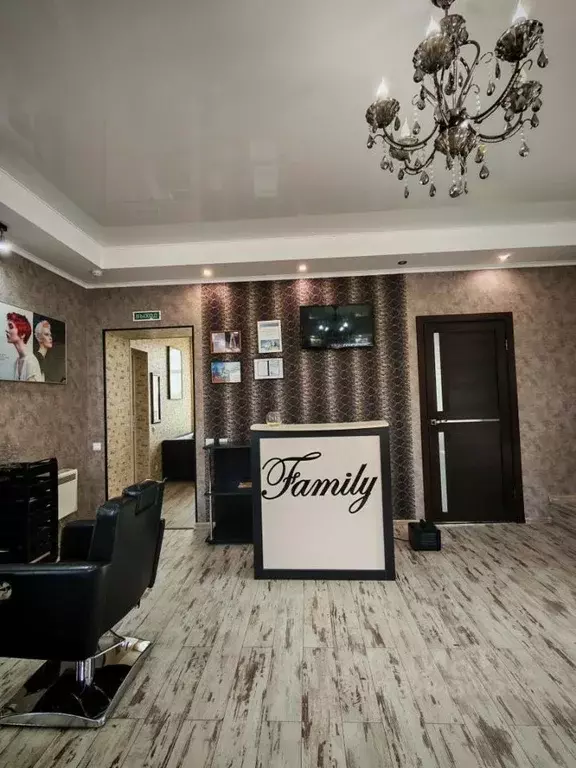 Помещение свободного назначения в Калининградская область, Озерск пл. ... - Фото 1