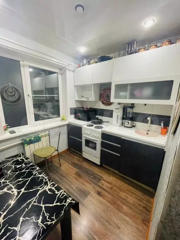 3-к. квартира, 59 м, 1/5 эт. - Фото 0