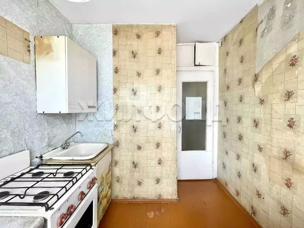 Продаётся 4-к квартира, 47.5 м - Фото 1