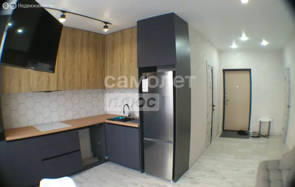 2-комнатная квартира: Медведево, посёлок городского типа Медведево, ... - Фото 1