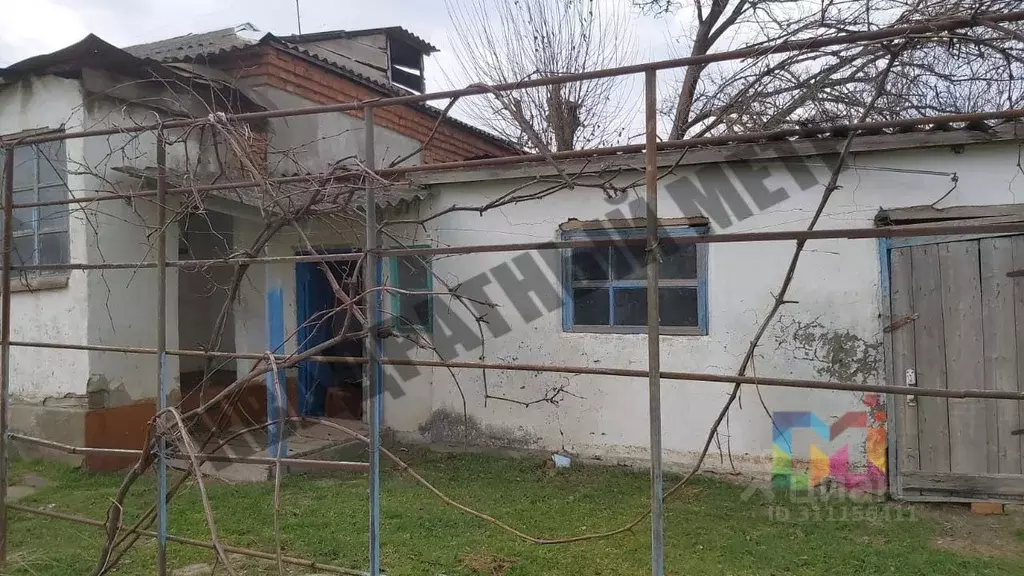 Дом в Калмыкия, Городовиковск ул. Ворошилова (54 м) - Фото 1