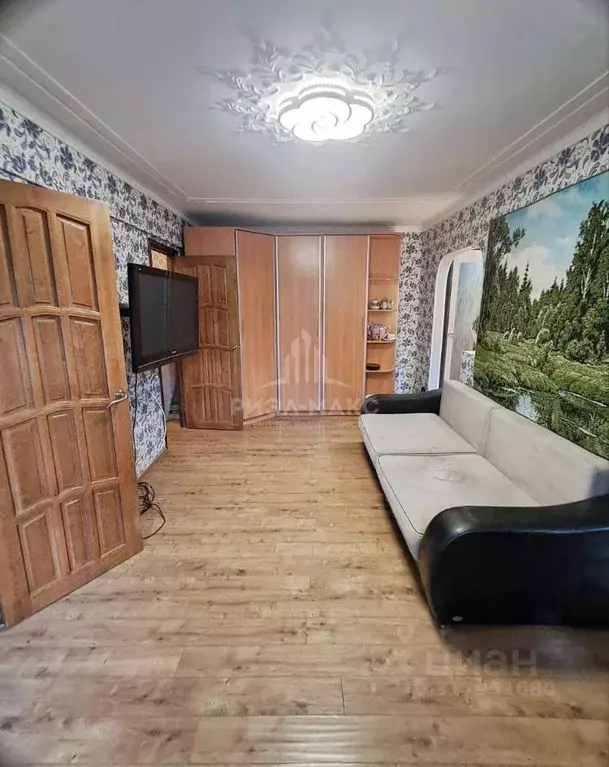 2-к кв. Брянская область, Брянск ул. Димитрова, 83 (44.7 м) - Фото 0