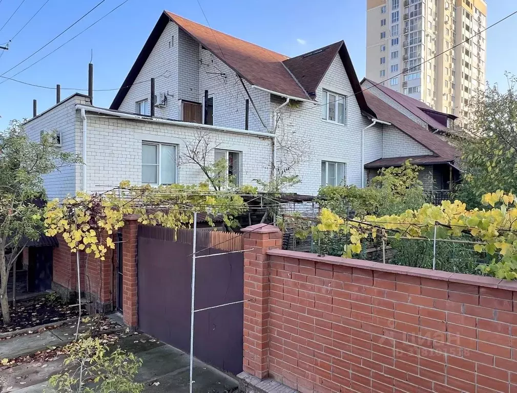 Дом в Волгоградская область, Волгоград Научная ул., 15 (365 м) - Фото 1