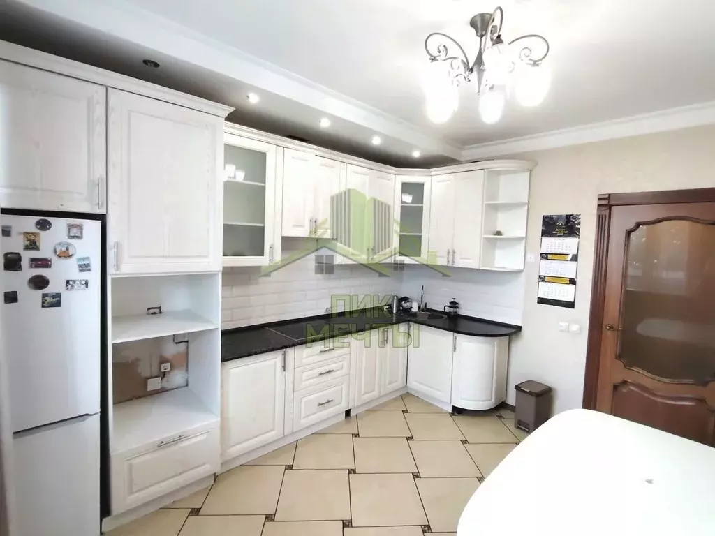 2-к кв. Бурятия, Улан-Удэ ул. Бабушкина, 178 (65.6 м) - Фото 1