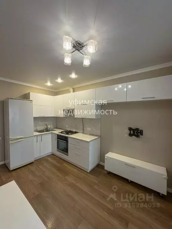1-к кв. Башкортостан, Уфа ул. Евгения Столярова, 6 (40.0 м) - Фото 0