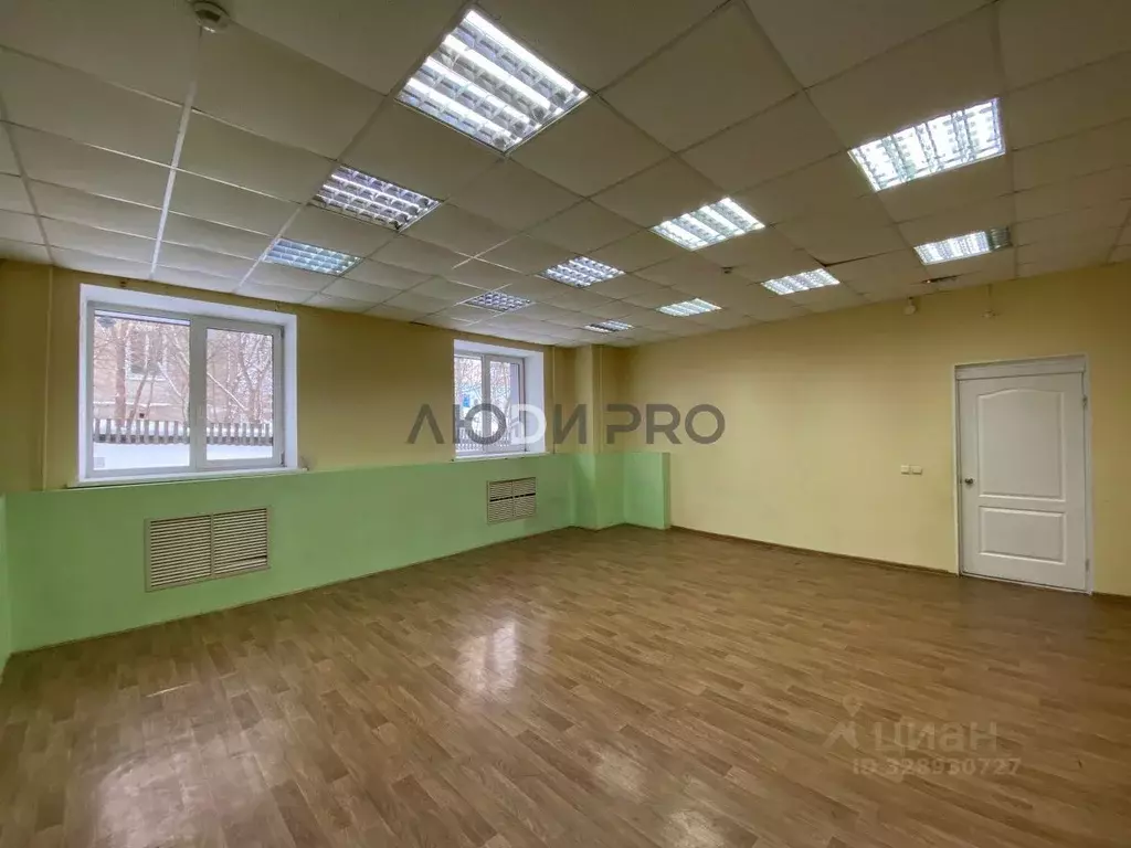 Помещение свободного назначения в Кировская область, Киров Хлыновская ... - Фото 1