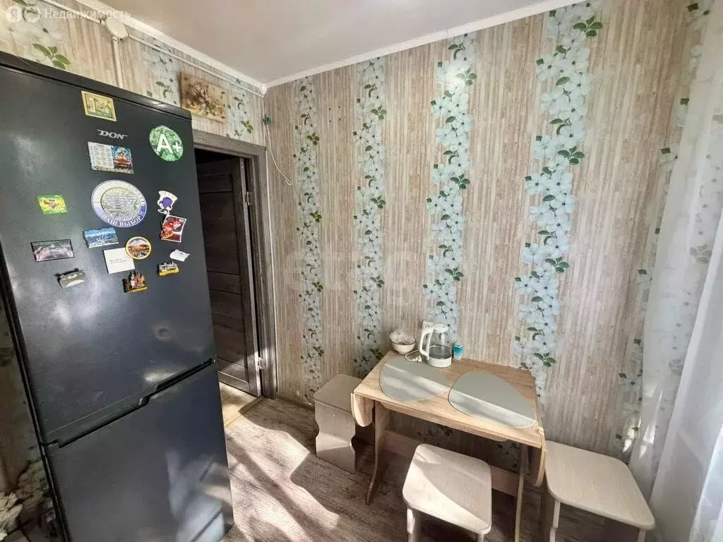 3-комнатная квартира: Остров, улица Шумейко, 4 (55.6 м) - Фото 1