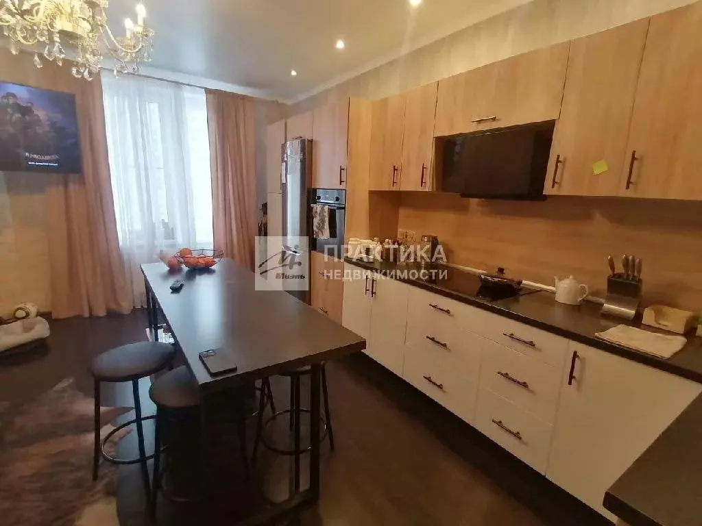 Продается 2-комнатная квартира - Фото 1