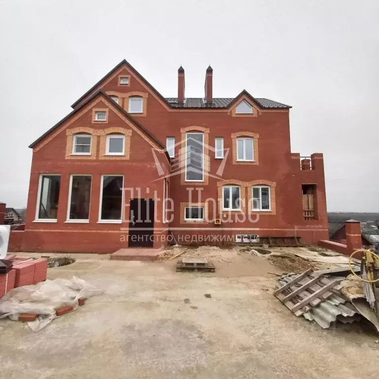 Коттедж в Калужская область, Малоярославецкий муниципальный округ, с. ... - Фото 1