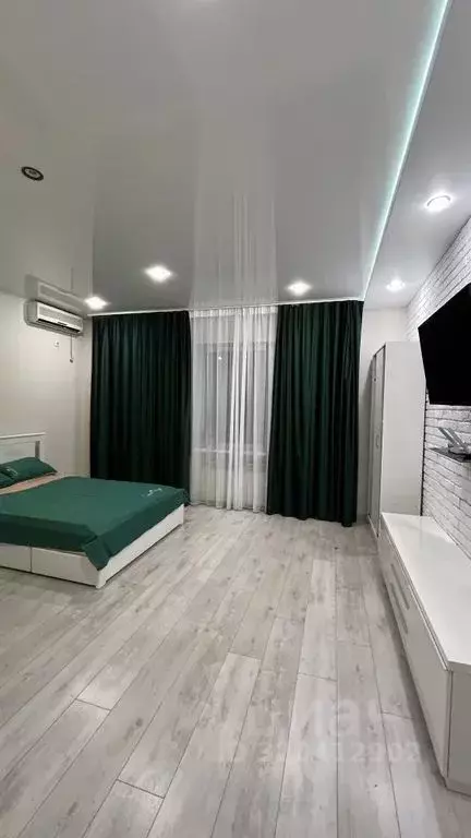 1-к кв. Краснодарский край, Ейск Коммунистическая ул., 85/7 (54.0 м) - Фото 0