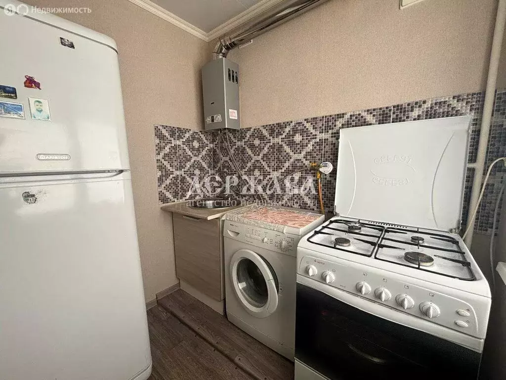 3-комнатная квартира: Старый Оскол, улица Ленина, 67/9 (59.1 м) - Фото 0