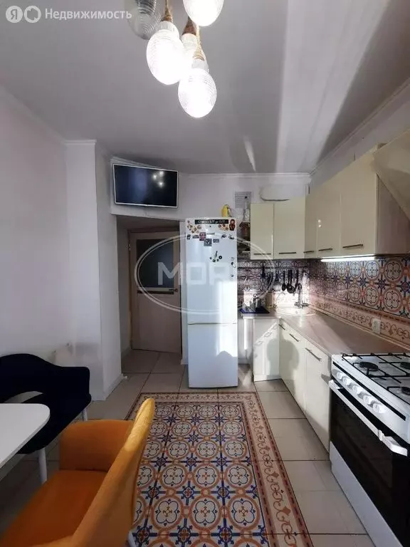 2-комнатная квартира: Калининград, Орудийная улица, 20В (60.2 м) - Фото 1