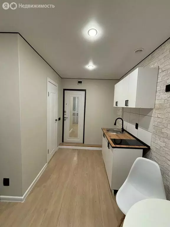 Квартира-студия: Казань, улица Академика Губкина, 42 (12 м) - Фото 1