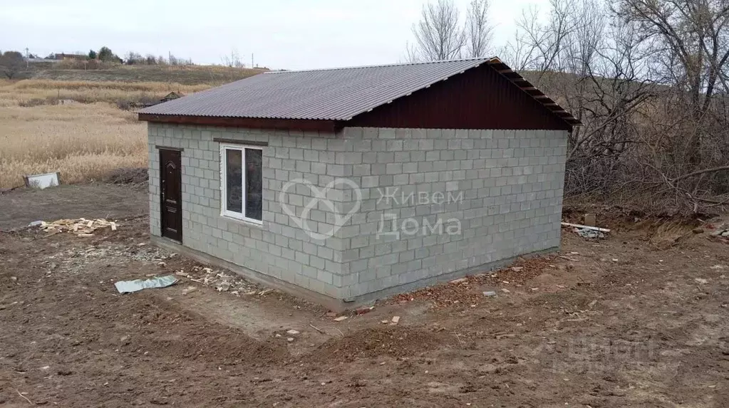 Дом в Волгоградская область, Волгоград Холмистая ул. (44 м) - Фото 1
