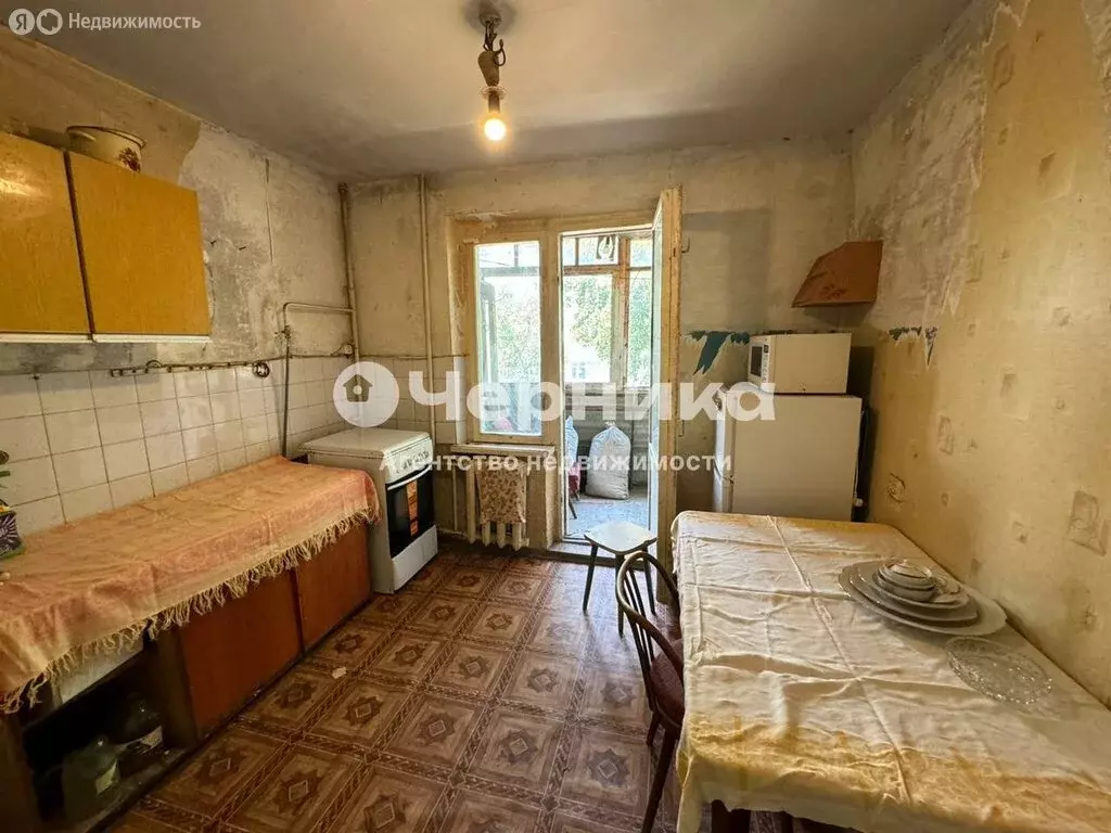 2-комнатная квартира: Шахты, Красинская улица, 61 (53 м) - Фото 1