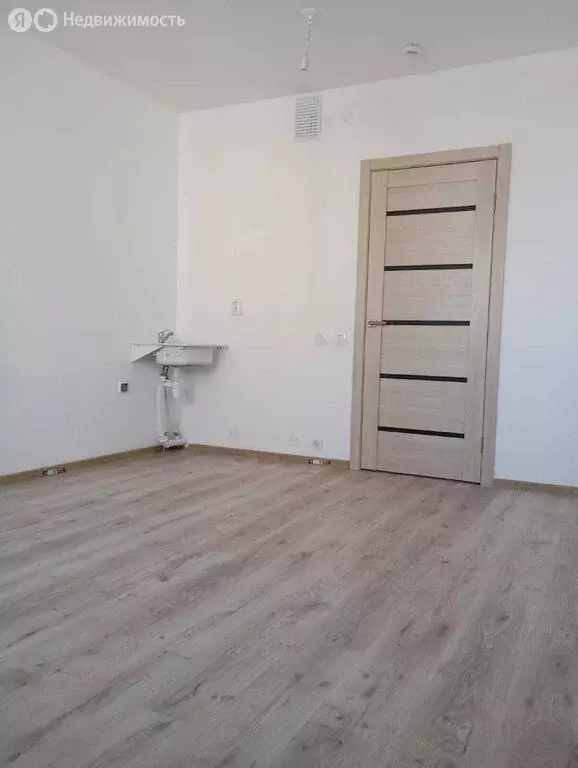 Квартира-студия: Екатеринбург, улица Академика Ландау, 36 (23.3 м) - Фото 1