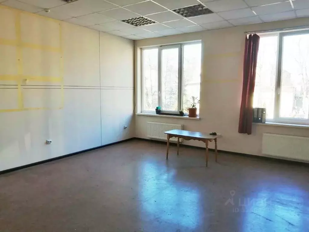 Офис в Калининградская область, Калининград Красная ул. (34 м) - Фото 1