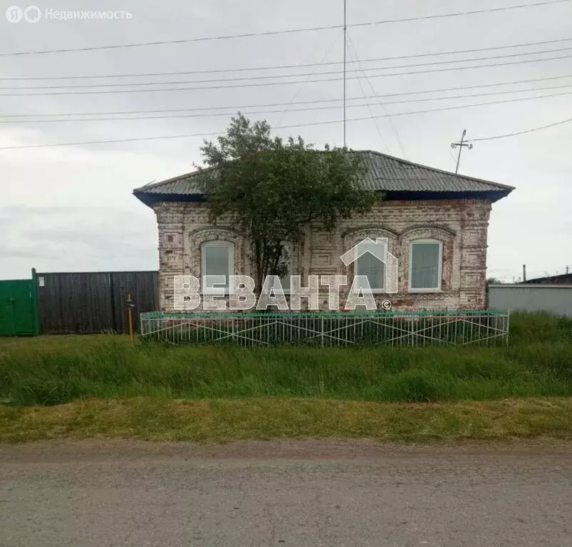 Дом в село Бархатово, улица Гагарина, 39 (33 м) - Фото 0