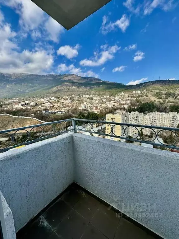 1-к кв. Крым, Ялта ул. Крупской, 52 (56.3 м) - Фото 0