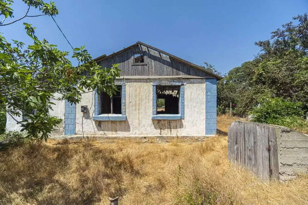 Дом в Севастополь с. Вишневое, ул. Качинская (623 м) - Фото 1