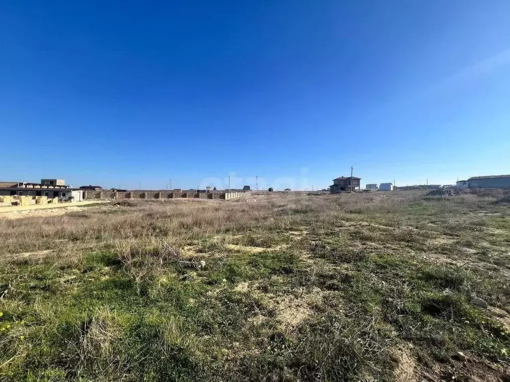 Участок в Крым, Черноморский район, Оленевское с/пос, с. Оленевка  ... - Фото 2