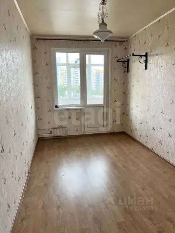 3-к кв. Брянская область, Брянск Московский мкр, 47 (64.0 м) - Фото 0
