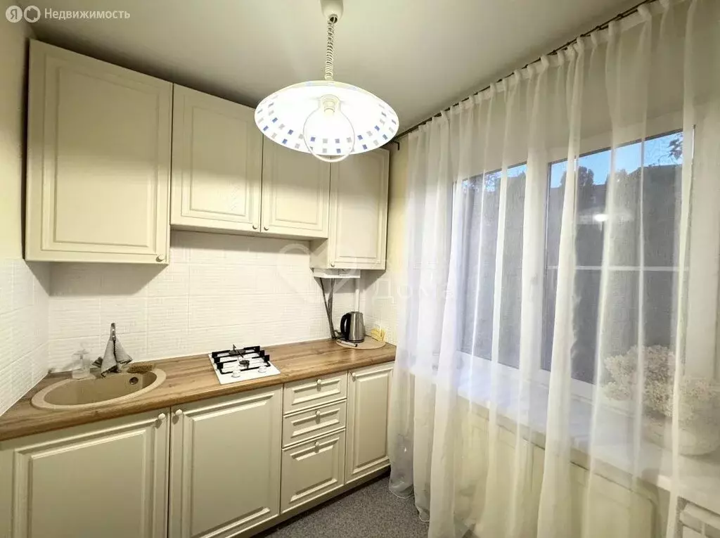 2-комнатная квартира: Волгоград, Рионская улица, 18 (47 м) - Фото 1